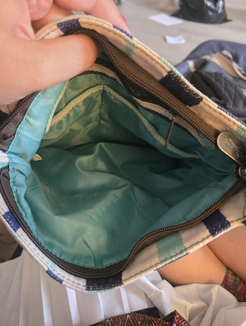 Crossbody - Picture 2 of 3